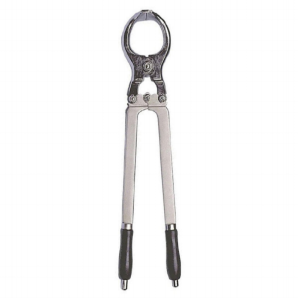 Bloodless Castrator for Bulls